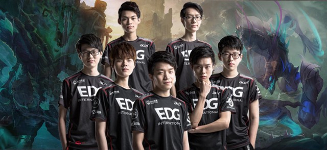 推搡动作 推搡动作